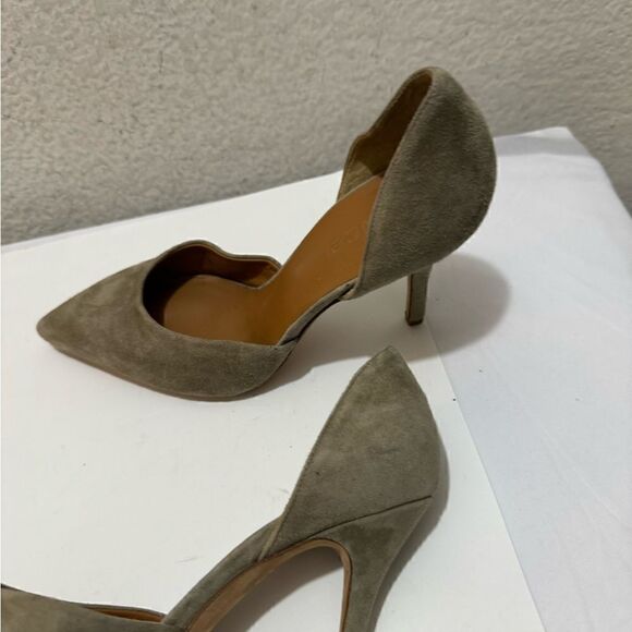 vince Paulette Suede D'Orsay Pump size 9 M - Picture 10 of 11